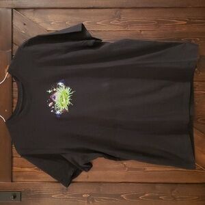 Nike tshirt with embroidered design size XL